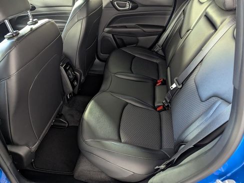 New 2026 Jeep Compass Latitude image 14