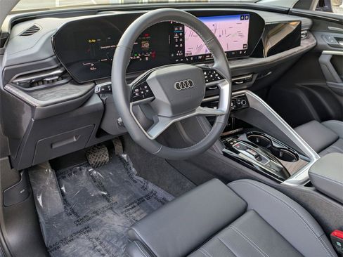 New 2025 Audi Q5 Premium Plus image 15