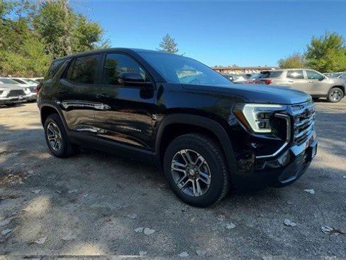 New 2026 GMC Terrain Elevation w/ Technology Package II image 2