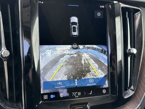 Used 2023 Volvo XC60 B5 Plus w/ Climate Package image 13