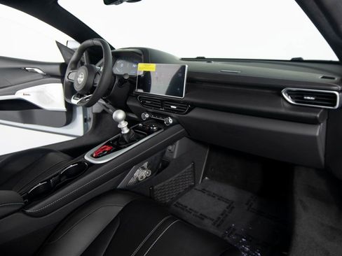 Used 2025 Lotus Emira image 28