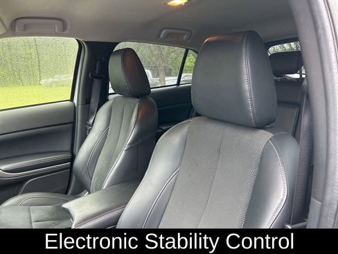 Used 2024 Mitsubishi Eclipse Cross SE image 15