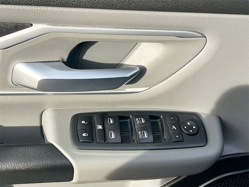 Used 2020 RAM 1500 Big Horn image 17