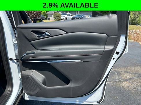 New 2026 Chevrolet Traverse Z71 w/ Driver Confidence Package AWD/4WD image 60