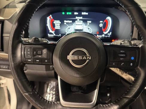 Used 2022 Nissan Pathfinder Platinum w/ Cargo Package AWD/4WD image 16
