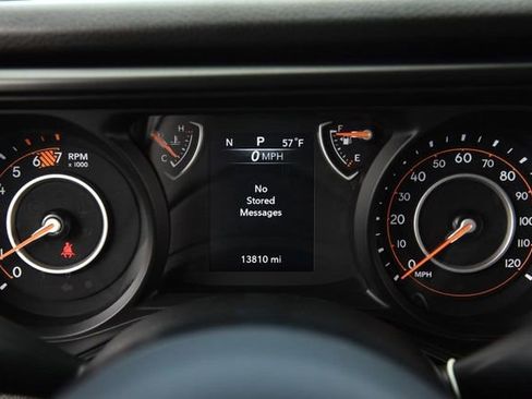 Used 2025 Jeep Wrangler Unlimited Sport AWD/4WD image 11