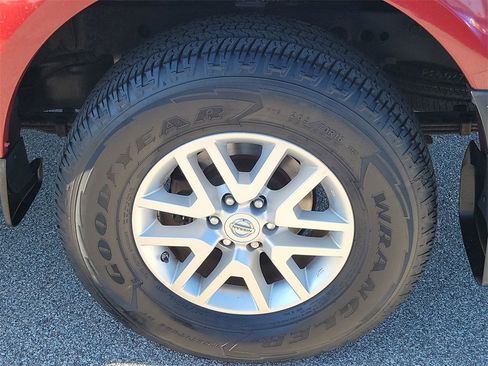 Used 2016 Nissan Frontier SV w/ SV Value Truck Package image 12