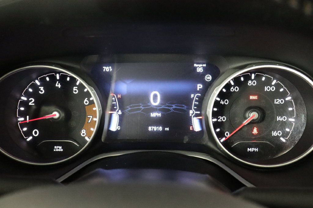 Used 2021 Jeep Compass Limited w/ Sun and Sound Group AWD/4WD image 11