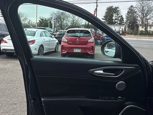 Used 2019 Alfa Romeo Giulia Ti Sport w/ Quick Order Package 22S Sport image 9