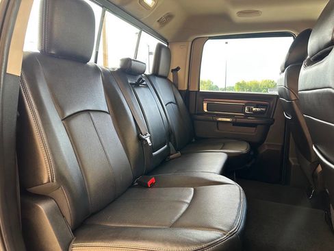 Used 2018 RAM 1500 Laramie image 13