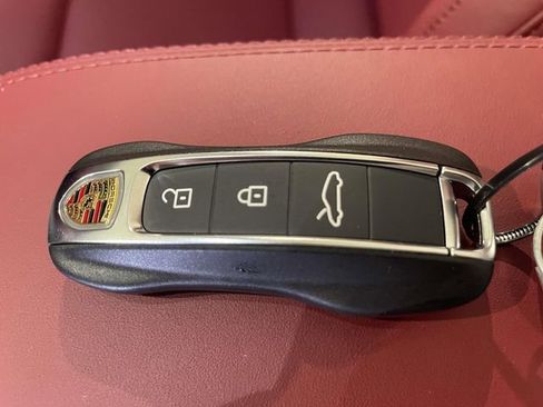 Certified 2023 Porsche 911 Carrera RWD image 41