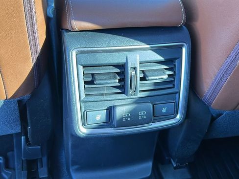 Used 2020 Subaru Forester Touring image 28