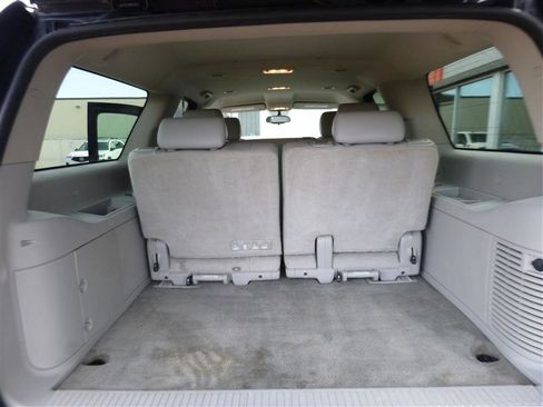 Used 2012 Chevrolet Suburban LT image 20