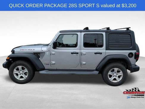 Used 2018 Jeep Wrangler Unlimited Sport S AWD/4WD image 2