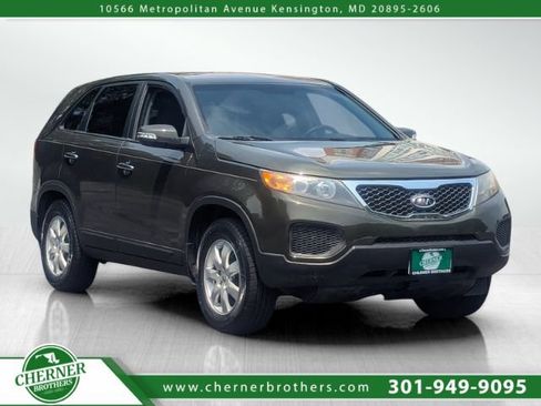 Used 2012 Kia Sorento FWD image 1