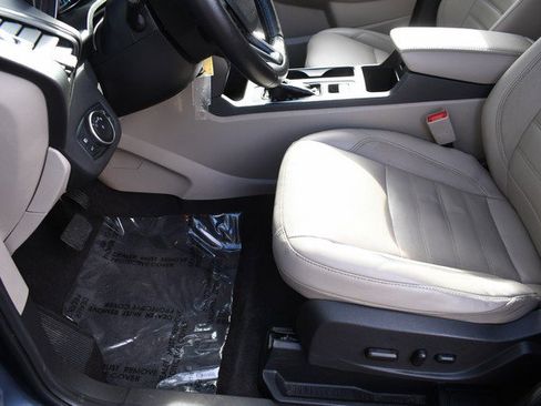 Used 2018 Ford Escape SEL image 15