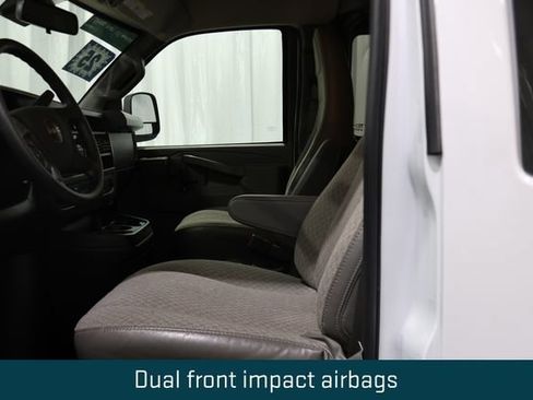 Used 2025 GMC Savana 3500 LT w/ LT Preferred Equipment Group RWD image 10