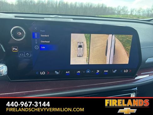 New 2026 Chevrolet Traverse Z71 w/ Enhanced Driving Package AWD/4WD image 34