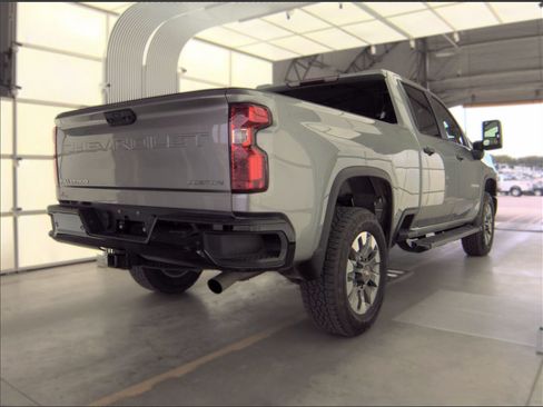 Used 2025 Chevrolet Silverado 2500 Custom w/ Custom Value Package AWD/4WD image 2