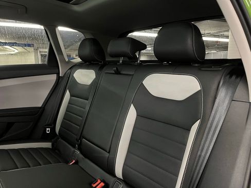 New 2025 Volkswagen Taos SEL image 21