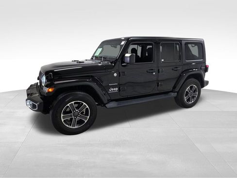 Used 2023 Jeep Wrangler Unlimited Sahara w/ LED Lighting Group AWD/4WD image 21
