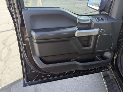 Used 2017 Ford F150 Lariat w/ Equipment Group 502A Luxury image 13