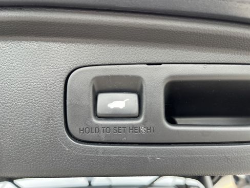 Used 2024 Honda CR-V EX-L image 12