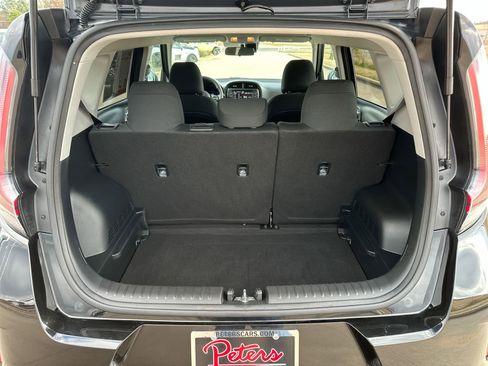 Used 2024 Kia Soul LX image 22