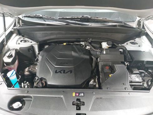 Used 2023 Kia Telluride AWD image 32