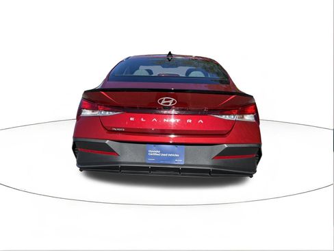 Certified 2025 Hyundai Elantra Sport image 4
