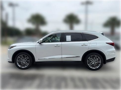 Used 2023 Acura MDX SH-AWD w/ Advance Package image 5