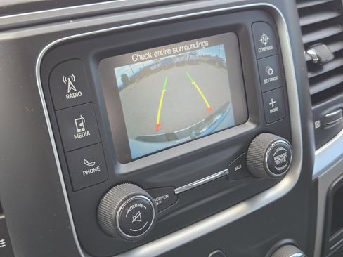 Used 2019 RAM 1500 Classic SLT AWD/4WD image 22