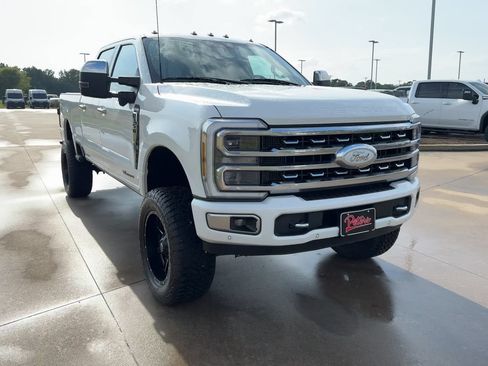 Used 2024 Ford F350 Platinum AWD/4WD image 2