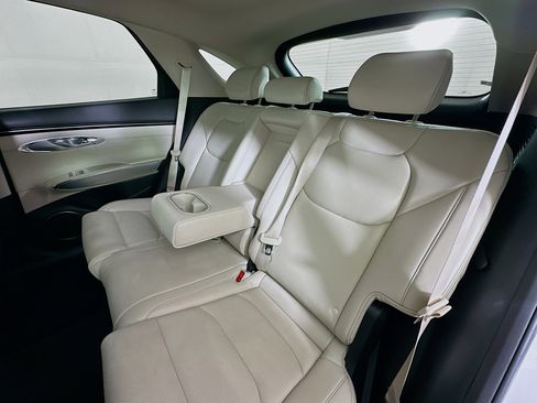 Used 2023 Genesis GV70 2.5T AWD/4WD image 29