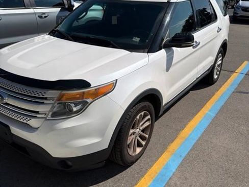 Used 2012 Ford Explorer XLT AWD/4WD image 1