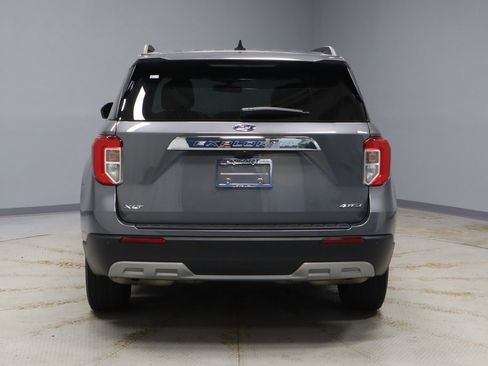 Certified 2023 Ford Explorer XLT w/ Equipment Group 202A image 9