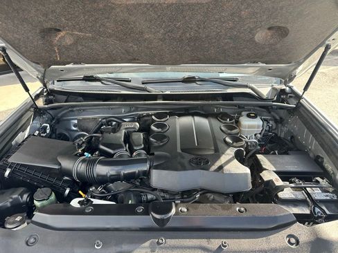 Used 2019 Toyota 4Runner SR5 Premium AWD/4WD image 45