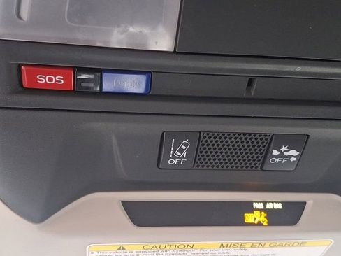 Used 2022 Subaru Crosstrek 2.0i Premium image 23