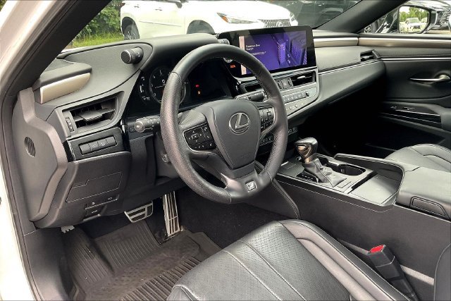 Used 2023 Lexus ES 350 F Sport w/ Accessory Package (Z2) FWD image 17