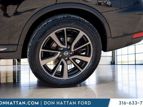 Used 2019 Nissan Rogue SL FWD image 31