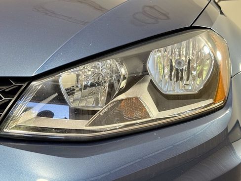Used 2017 Volkswagen Golf Alltrack SEL AWD/4WD image 38