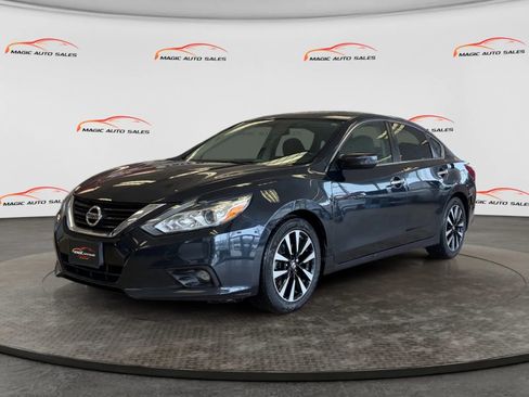 Used 2018 Nissan Altima 2.5 SV image 1