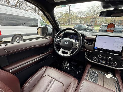 Used 2024 Ford Expedition Max Limited image 12