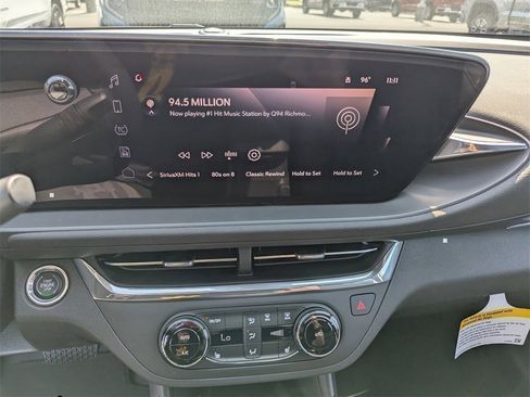 New 2025 Buick Envista Preferred w/ Convenience I Package image 16