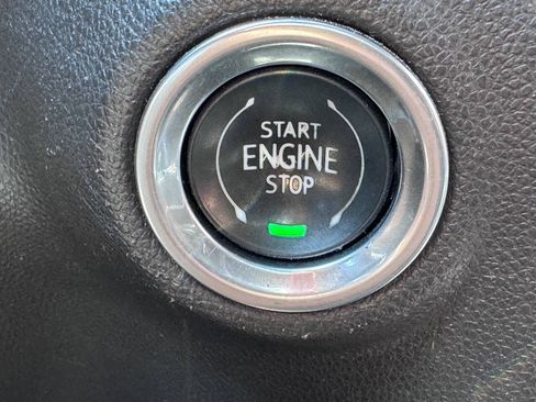 Used 2019 GMC Sierra 1500 SLT w/ SLT Premium Package AWD/4WD image 43