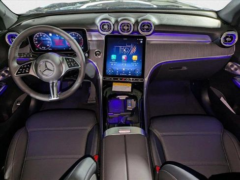 New 2025 Mercedes-Benz GLC 300 image 16