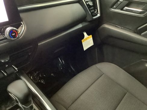 New 2026 GMC Canyon Elevation image 25