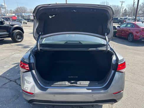 Used 2024 Nissan Sentra S image 17