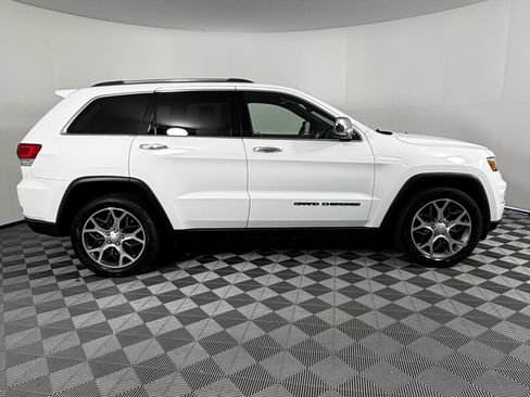 Used 2019 Jeep Grand Cherokee Limited image 13