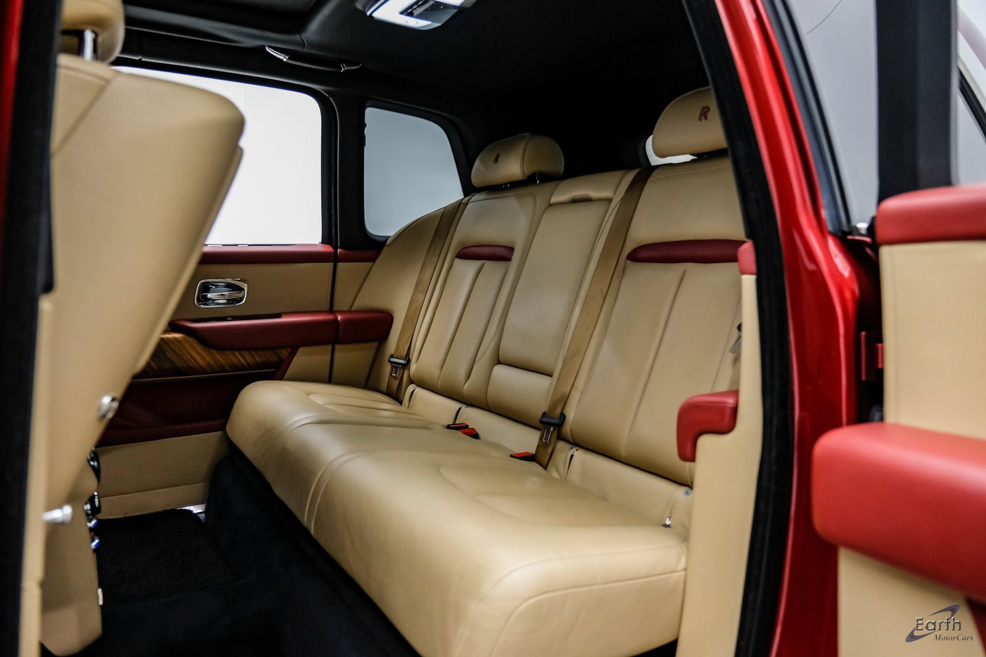 Used 2019 Rolls-Royce Cullinan AWD/4WD image 95